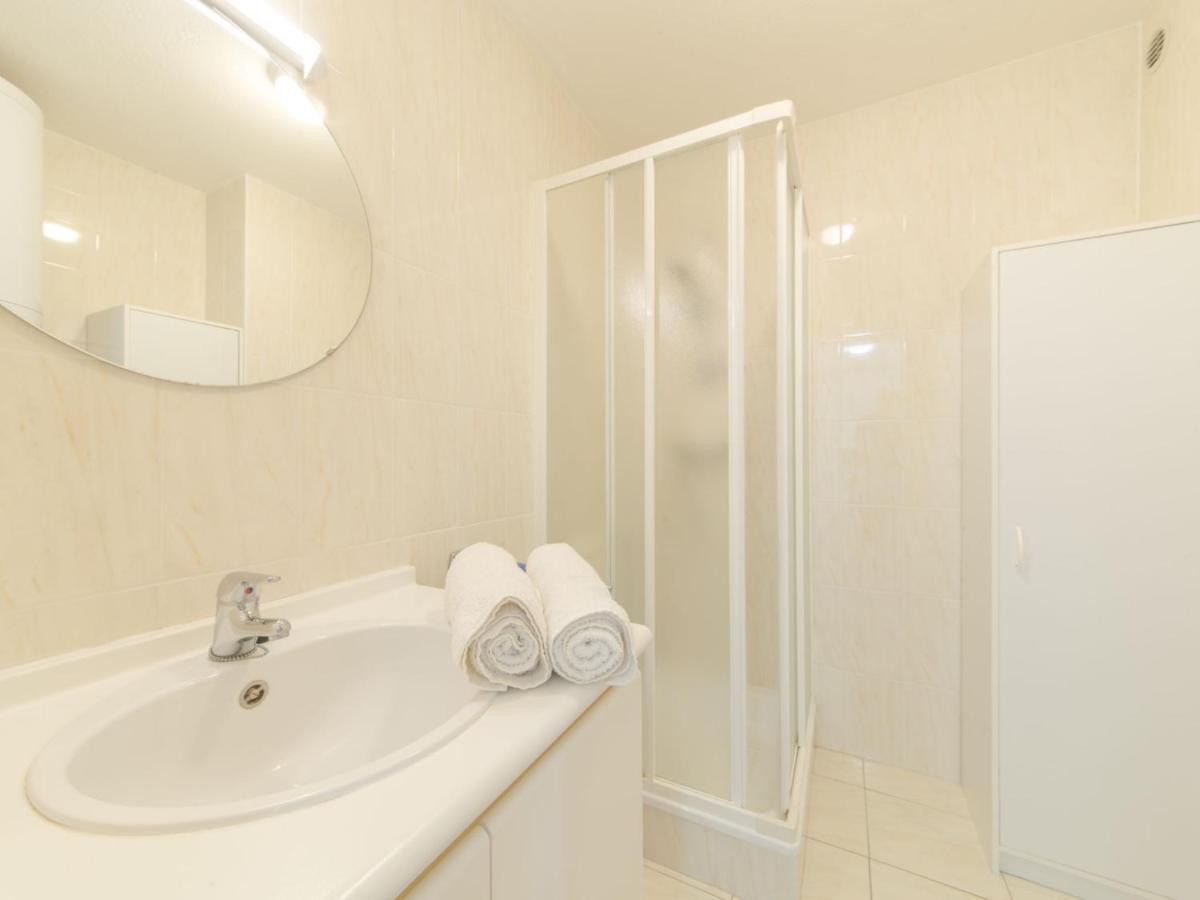 Appartement Blutsyde Promenade-32 By Interhome Bredene